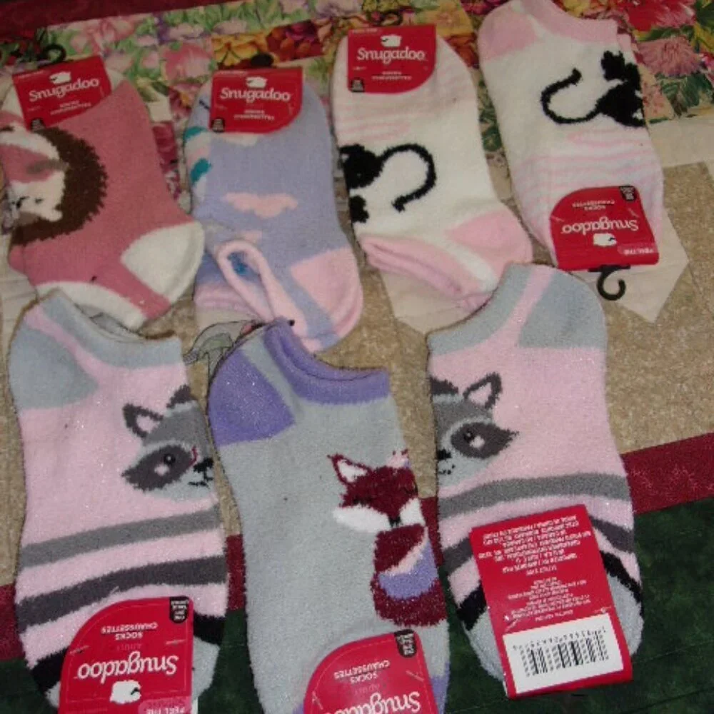 COPY - Lot of 7 Womens Ankle Socks Animal Snugadoo Too Soft Stretchy,New